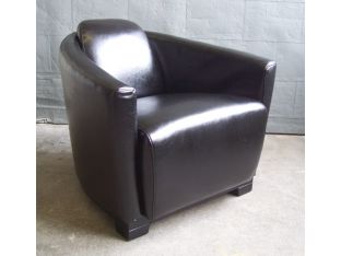 Black Leather Tapered Back Lounge Chair